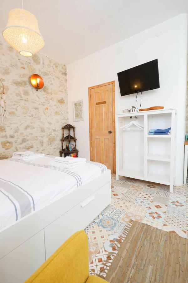 Ravi Boutique Home - 1 Minute Walk From Beach Kalyves Eksteriør billede