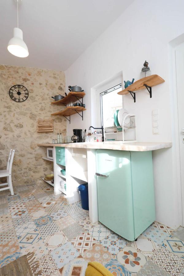Ravi Boutique Home - 1 Minute Walk From Beach Kalyves Eksteriør billede