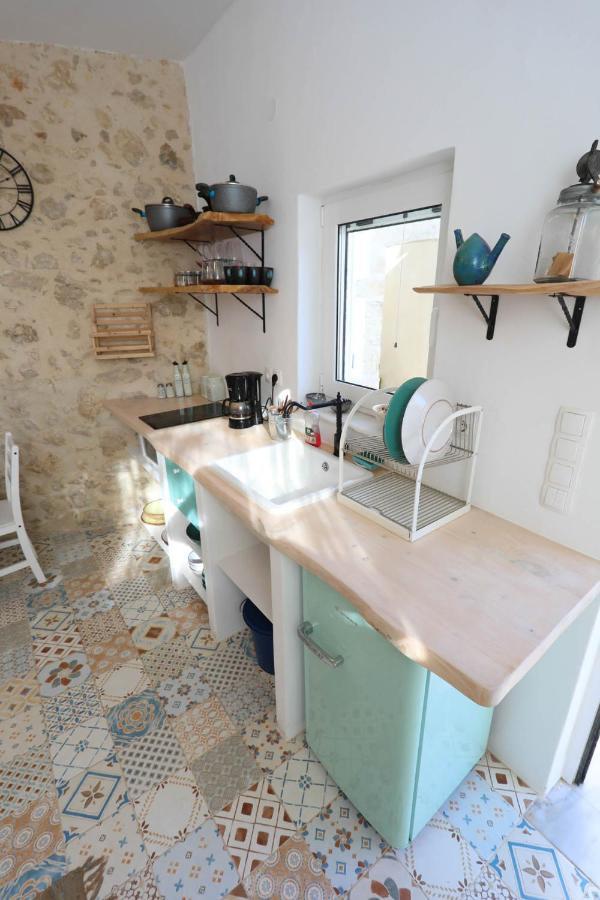 Ravi Boutique Home - 1 Minute Walk From Beach Kalyves Eksteriør billede