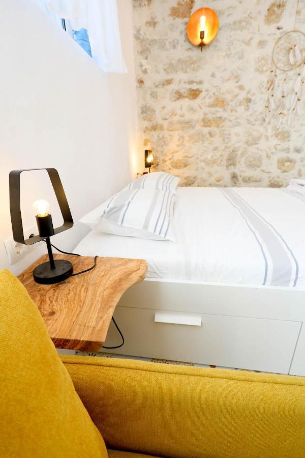 Ravi Boutique Home - 1 Minute Walk From Beach Kalyves Eksteriør billede