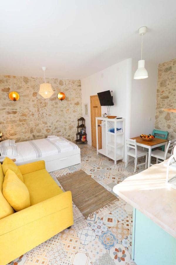 Ravi Boutique Home - 1 Minute Walk From Beach Kalyves Eksteriør billede