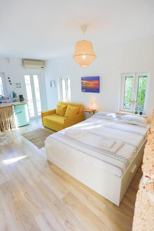 Ravi Boutique Home - 1 Minute Walk From Beach Kalyves Eksteriør billede