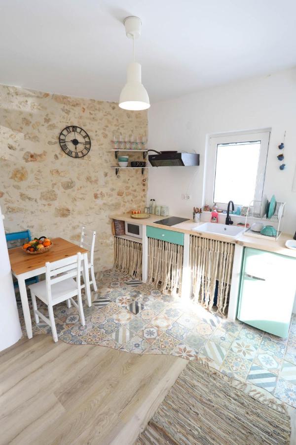 Ravi Boutique Home - 1 Minute Walk From Beach Kalyves Eksteriør billede
