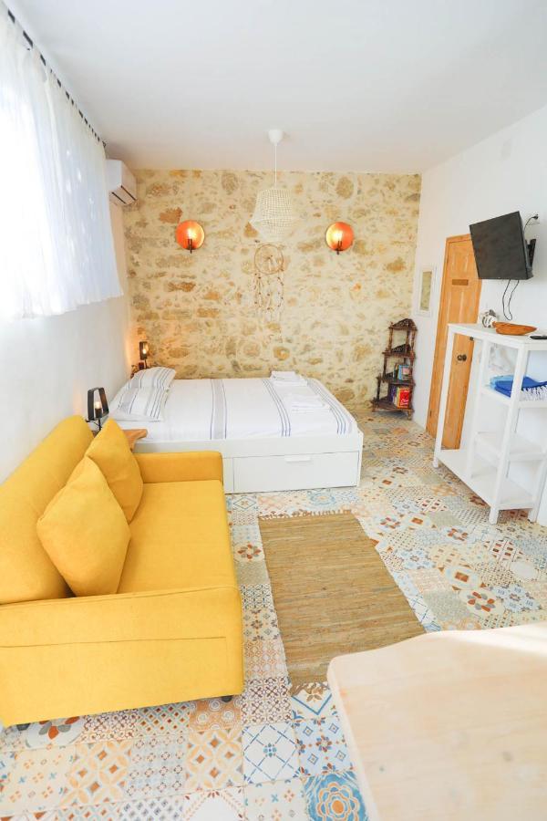 Ravi Boutique Home - 1 Minute Walk From Beach Kalyves Eksteriør billede