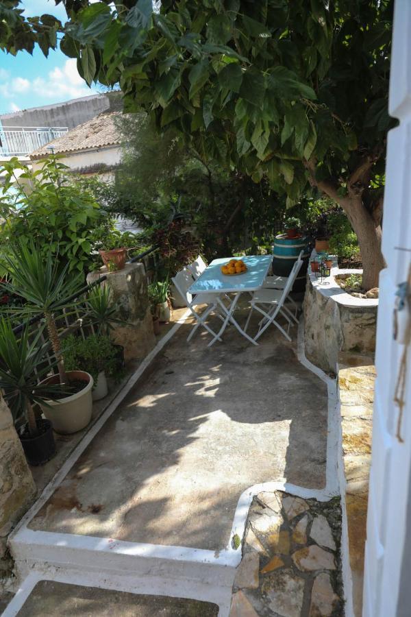 Ravi Boutique Home - 1 Minute Walk From Beach Kalyves Eksteriør billede