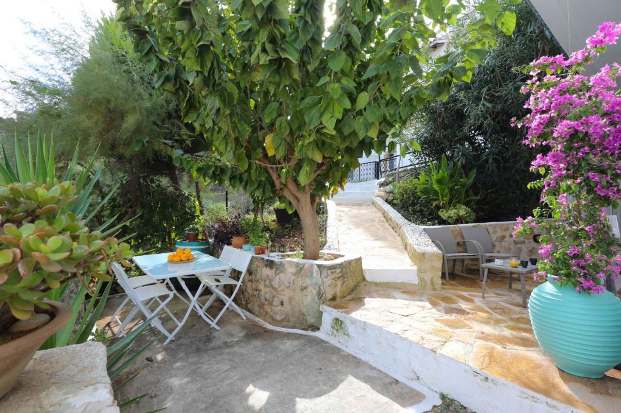 Ravi Boutique Home - 1 Minute Walk From Beach Kalyves Eksteriør billede